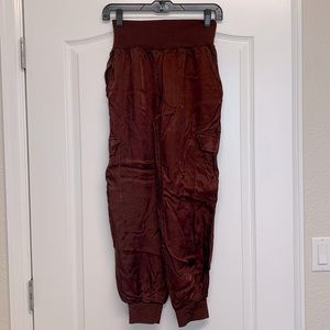 Cinq a Sept Jogger Burgundy Small